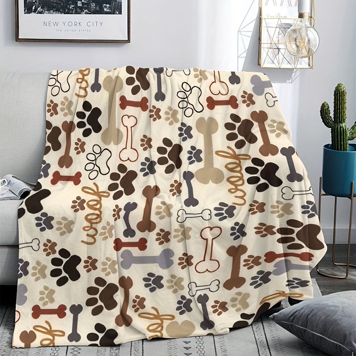 강아지 발 모양과 뼈 모양이 그려진 부드러운 플리스 담 - Outdoor Camping Dog Bed 리뷰 및 가격